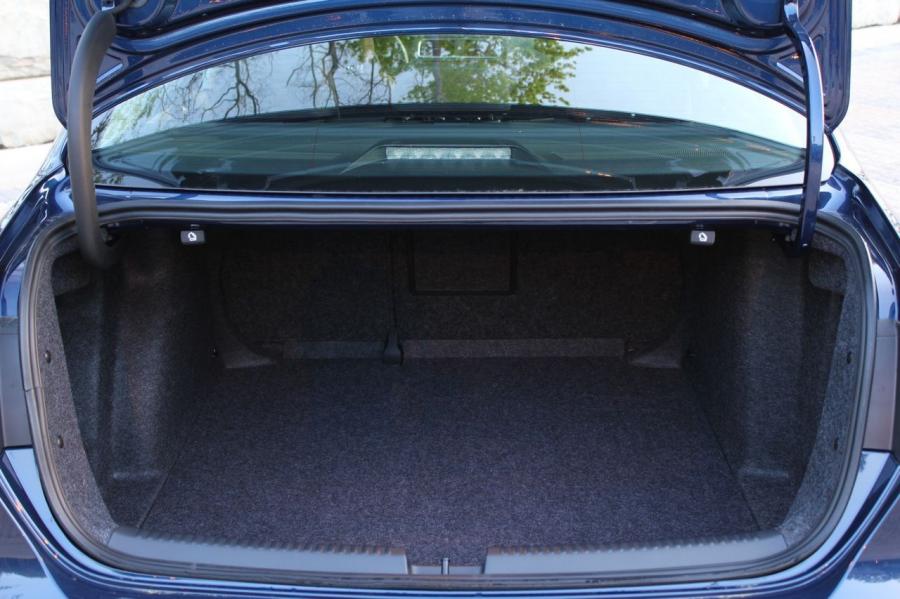  Volkswagen Jetta TDi 2011 года  (фото 61 из 120)